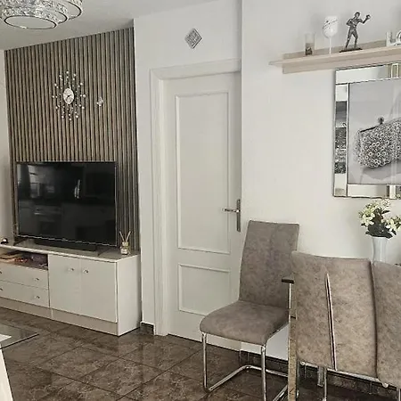 Deluxe - Naufragos -torrevieja Costa Blanca