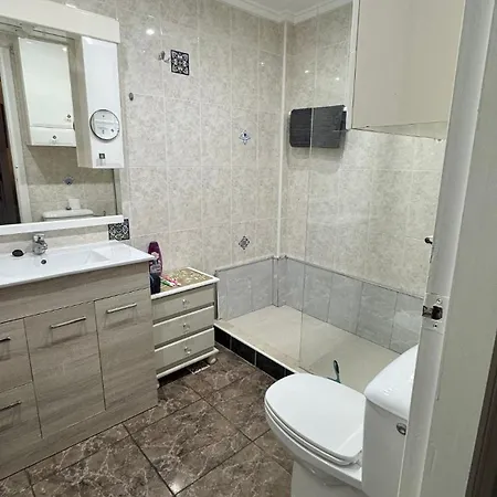 Deluxe - Naufragos -torrevieja Costa Blanca * تورّيفيِخا